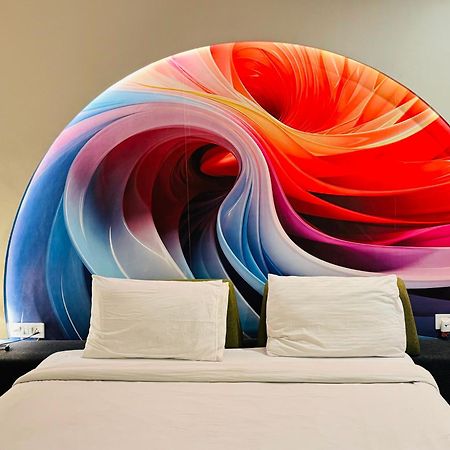 The Royal Presidency Inn Lucknow Esterno foto