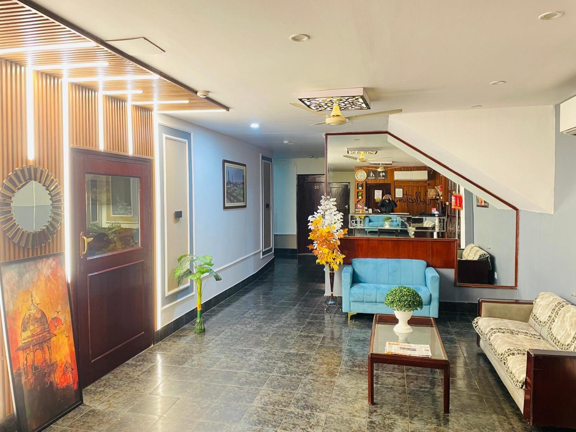 The Royal Presidency Inn Lucknow Esterno foto